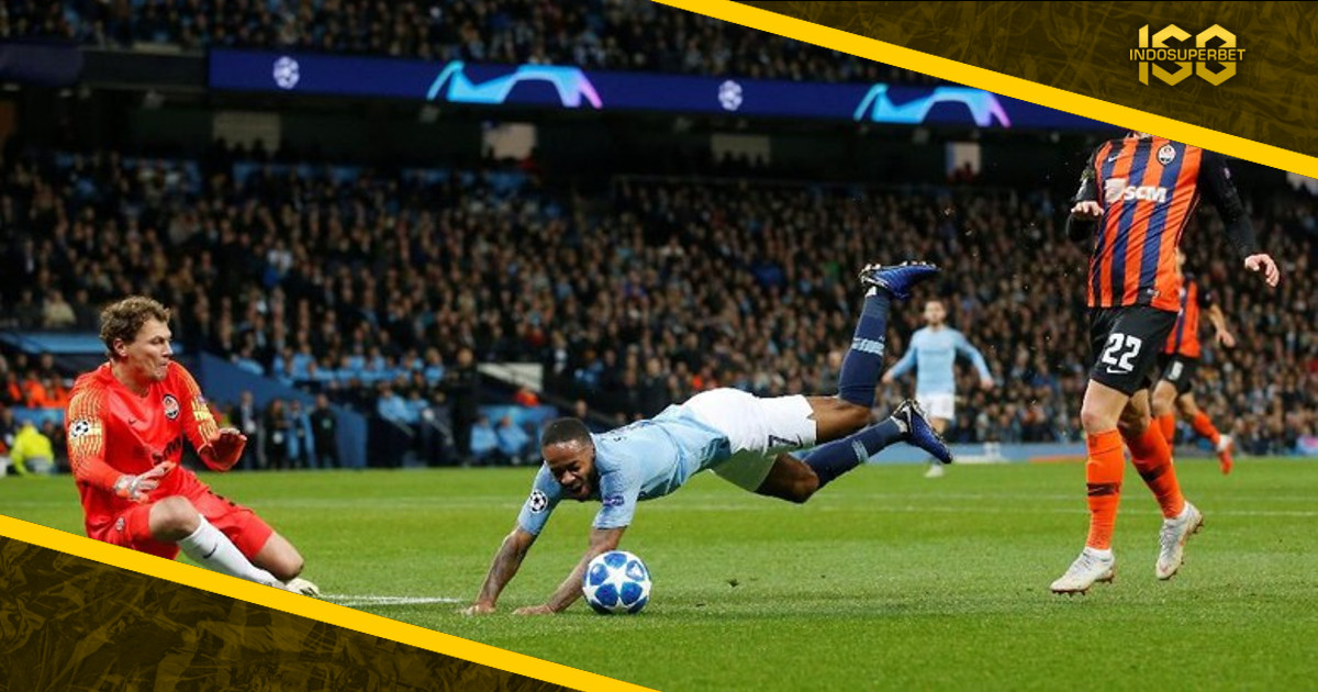 Sterling Minta Maaf Soal Penalti Aneh City Lawan Shakhtar