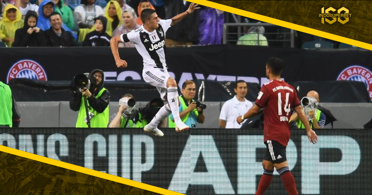 Juventus Kalahkan Bayern 2-0