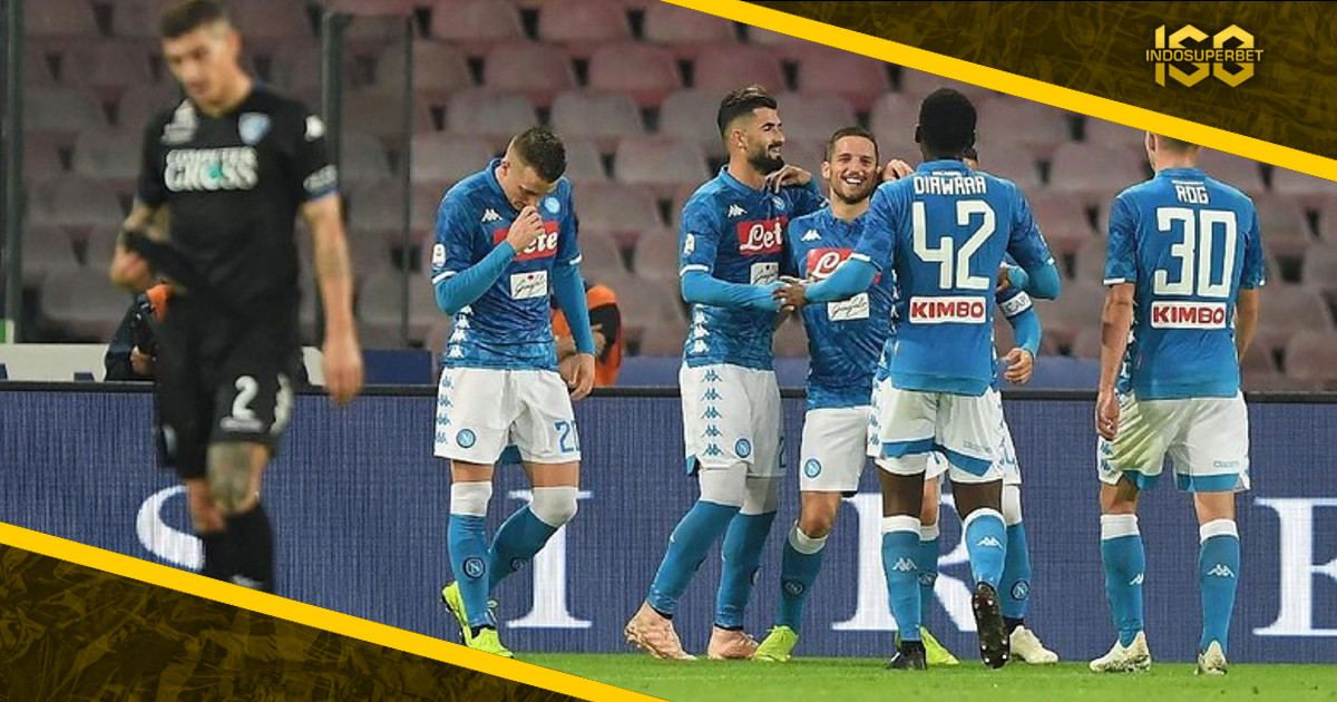 Mertens Hat-trick, Napoli Benamkan Empoli 5-1