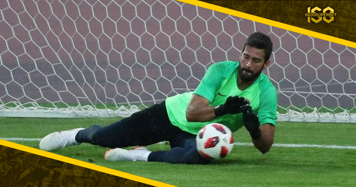 Akhir Pekan Ini, Alisson Jalani Debut di Liverpool