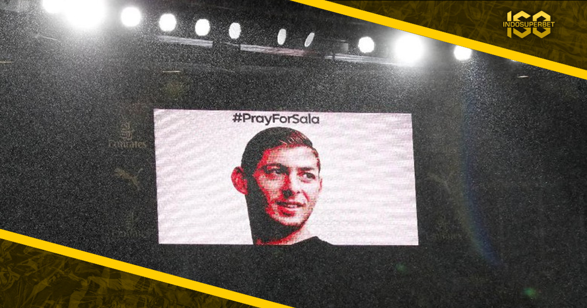 Nomor 9 Emiliano Sala Dipensiunkan